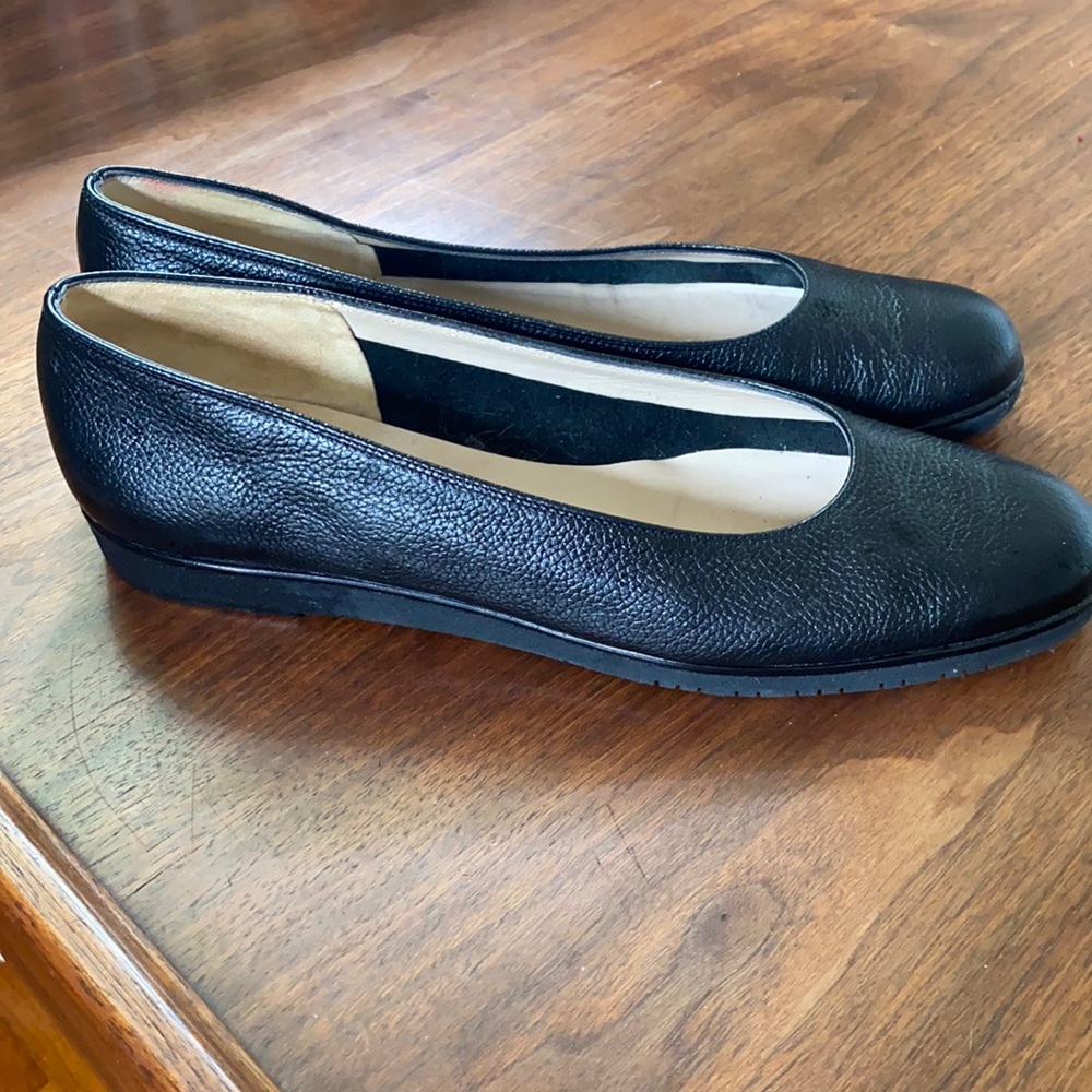 Salvatore Ferragamo Black leather flats